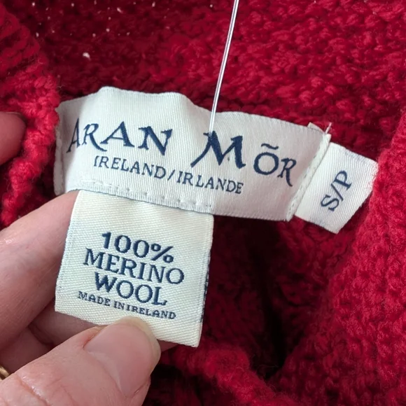 Aran Mor Hearts High Mock Neck Cable Knit Sweater Small Red - Picture 9 of 11
